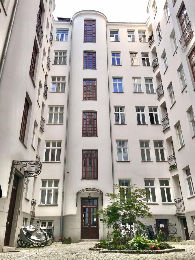 Bezagenta Wilcza8 Minimalist Studio Central Location Warsaw Luaran gambar